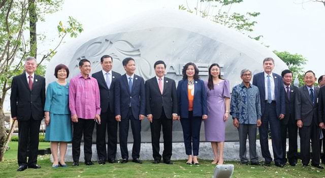 Công viên tượng APEC chính thức khai trương